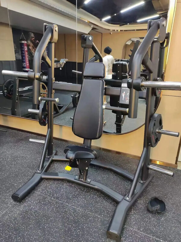Precor Discovery Plate Loaded Chest Press