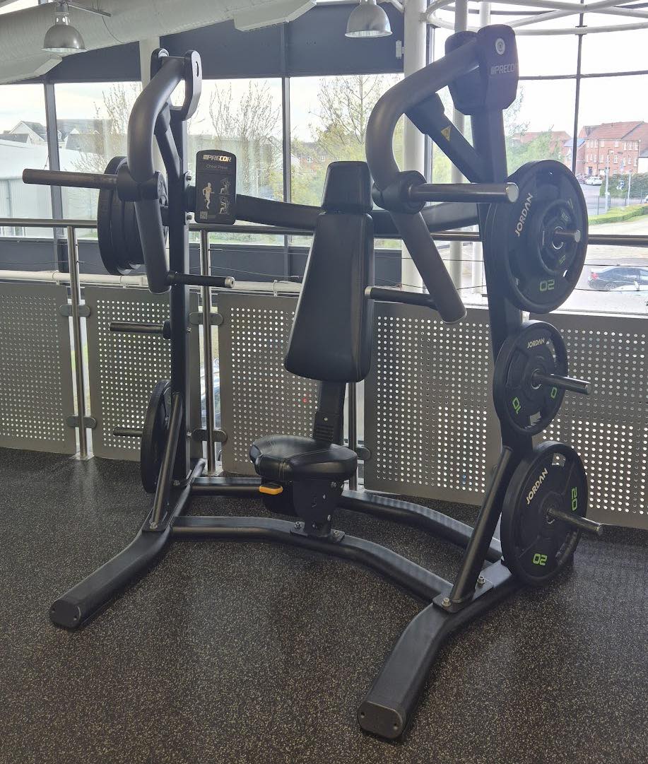 Precor Discovery Plate-Loaded Incline Press