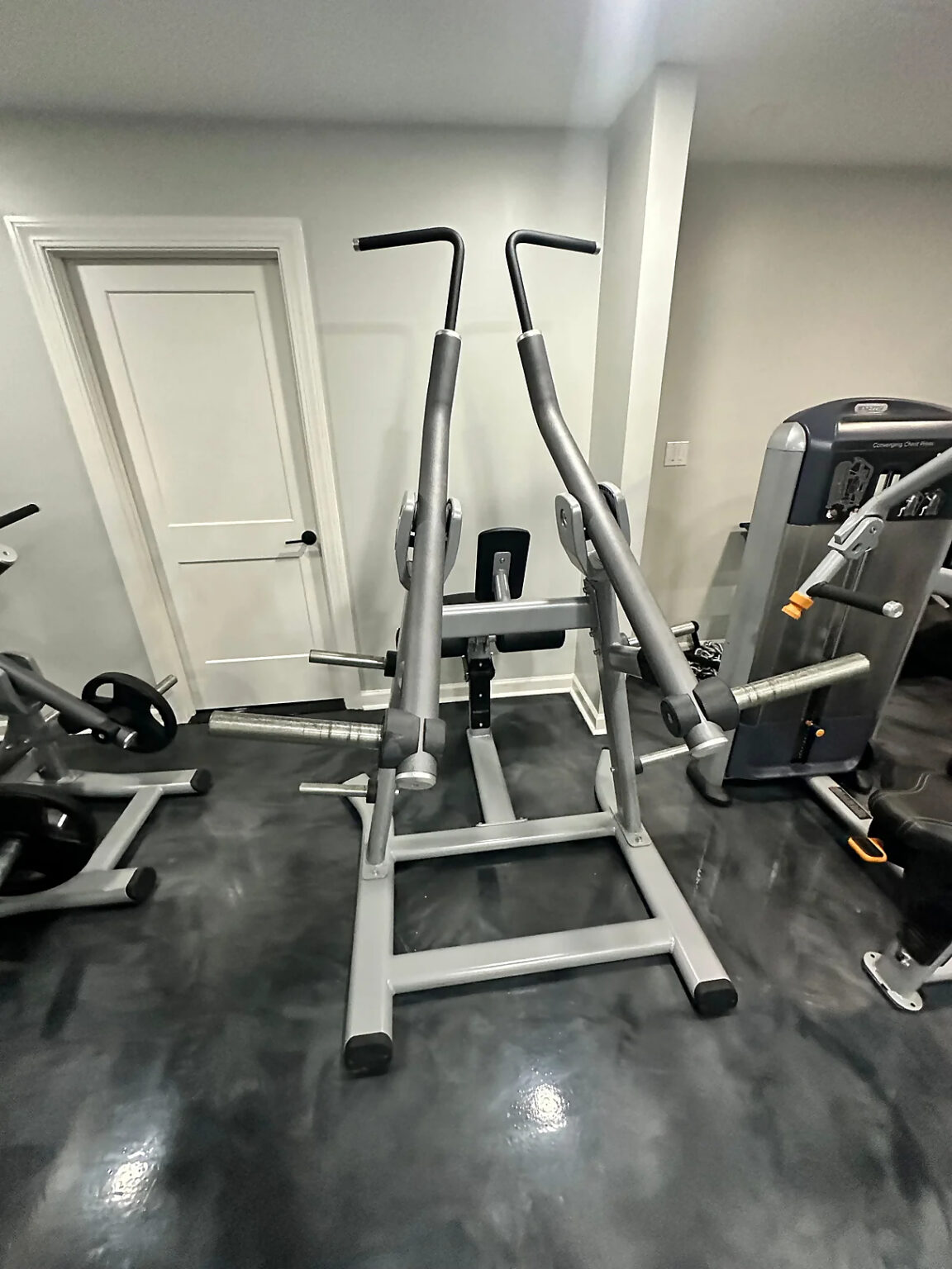 Precor Discovery Plate-Loaded Pull Down