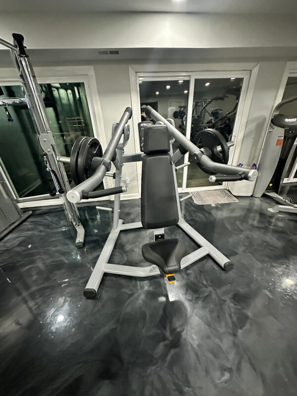Precor Discovery Plate Loaded Shoulder Press