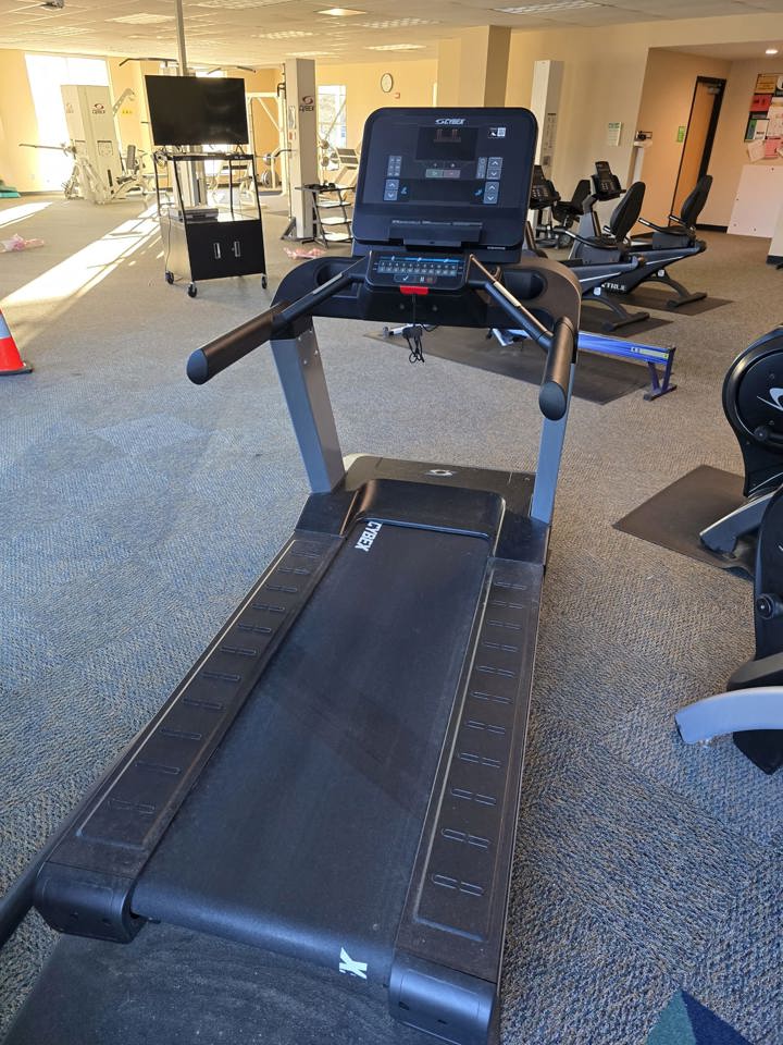 Cybex R Series Treadmill with 50L Console