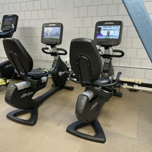 Life Fitness Discover SE3 HD Recumbent Bike