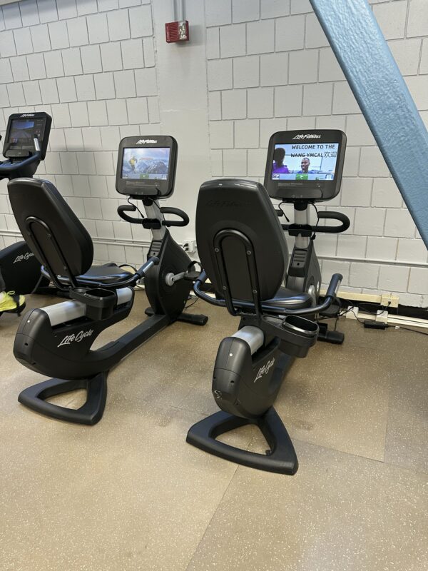 Life Fitness Discover SE3 HD Recumbent Bike