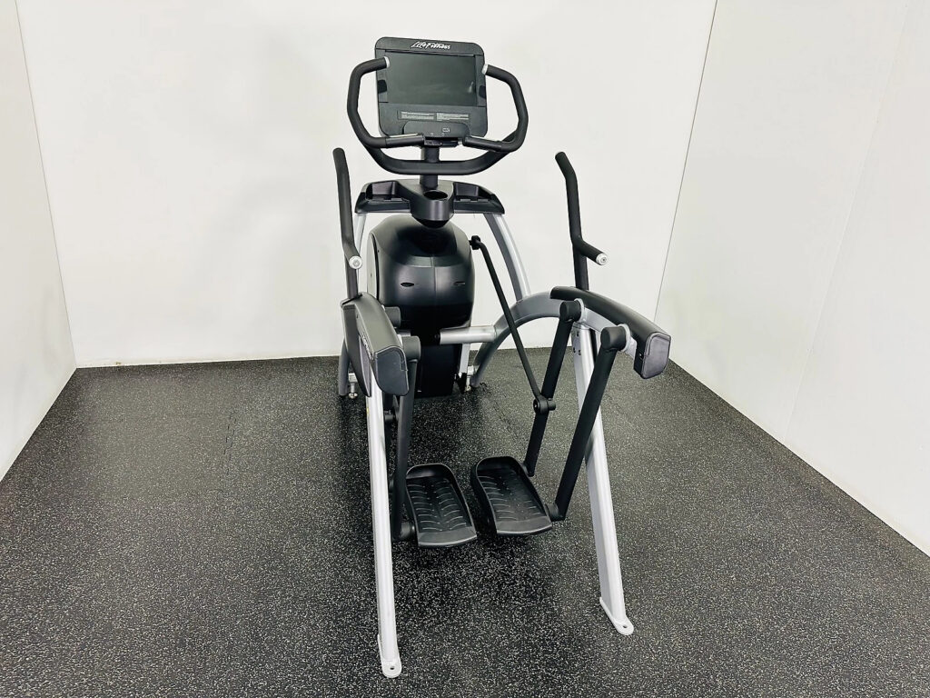 Life Fitness Discover SE3 Lower Body Arc Trainer