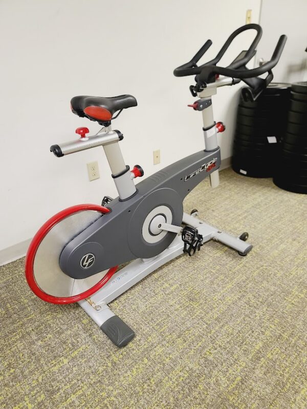 Life Fitness GX Indoor Cycle w Monitor