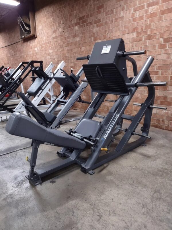 Nautilus XPLOAD Leg Press