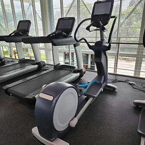 Precor EFX883 Elliptical V2 with P82 Console