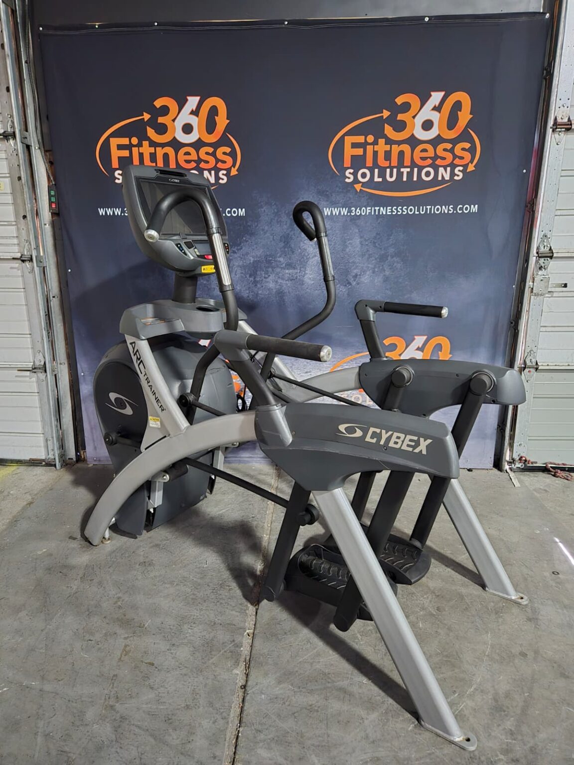 Cybex 772AT Arc Trainer with E3 Console